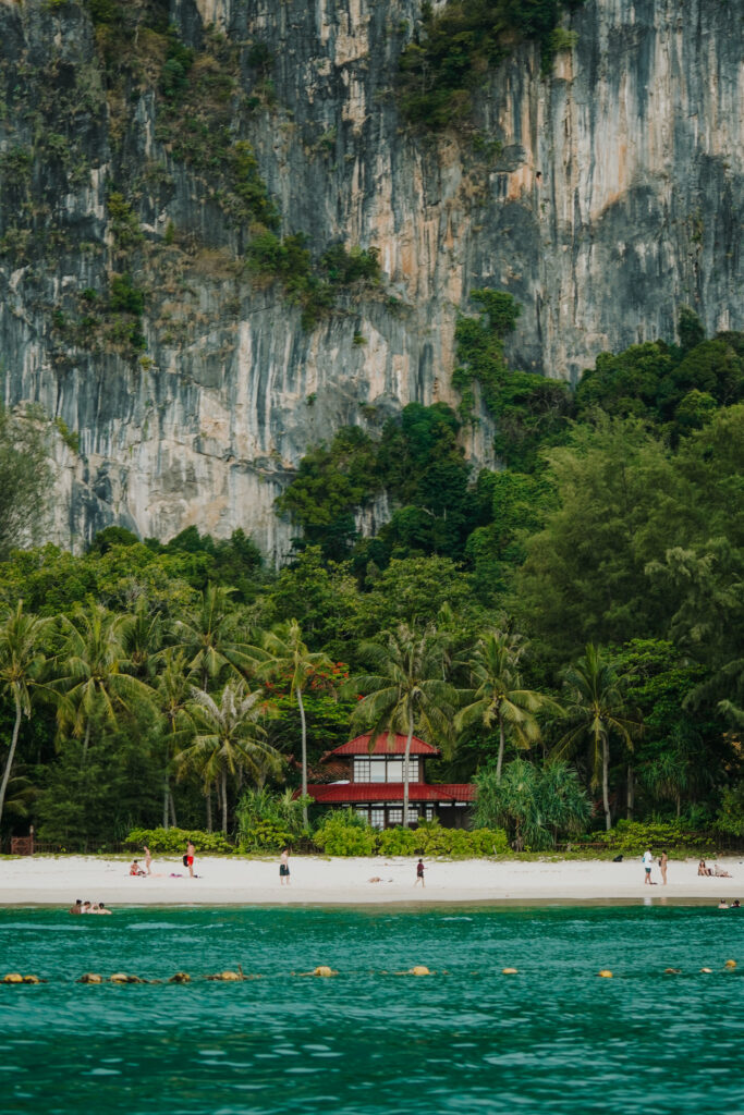 tajlandia, krabi, region krabi, czy warto jechać do krabi, co zobaczyć w krabi, ao nang, wyspy krabi, phi phi island, maya bay, hong island