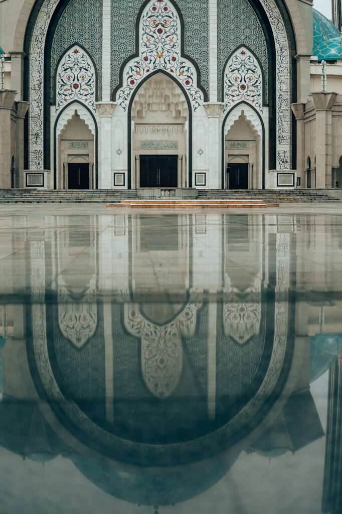 malezja, kuala lumpur, azja, atrakcje kuala lumpur, co warto zobaczyć w kuala lumpur, KL, co robić w malezji, ile dni w kuala lumpur, kiedy najlepiej jechać do malezji, atrakcje, petronas tower, batu caves, top miejsca w kuala lumpur, meczet