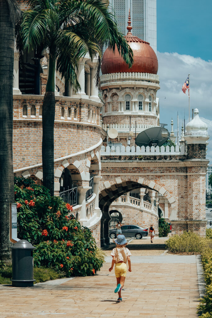 malezja, kuala lumpur, azja, atrakcje kuala lumpur, co warto zobaczyć w kuala lumpur, KL, co robić w malezji, ile dni w kuala lumpur, kiedy najlepiej jechać do malezji, atrakcje, plac merdeka, sultan abdul