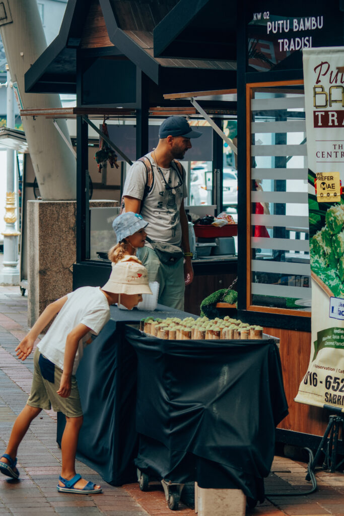 malezja, kuala lumpur, azja, atrakcje kuala lumpur, co warto zobaczyć w kuala lumpur, KL, co robić w malezji, ile dni w kuala lumpur, kiedy najlepiej jechać do malezji, atrakcje, central market