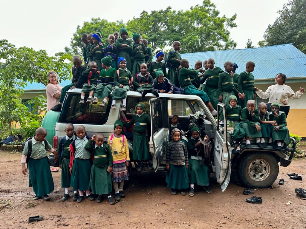 Polka w Tanzanii, o życiu na emigracji, Afryka, Tanzania, Góry, edukacja, park narodowy, fundacja afryka