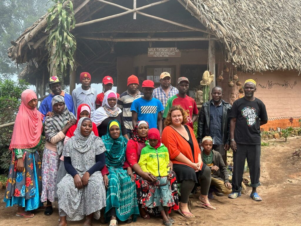 Polka w Tanzanii, o życiu na emigracji, Afryka, Tanzania, Góry, edukacja, park narodowy, fundacja afryka