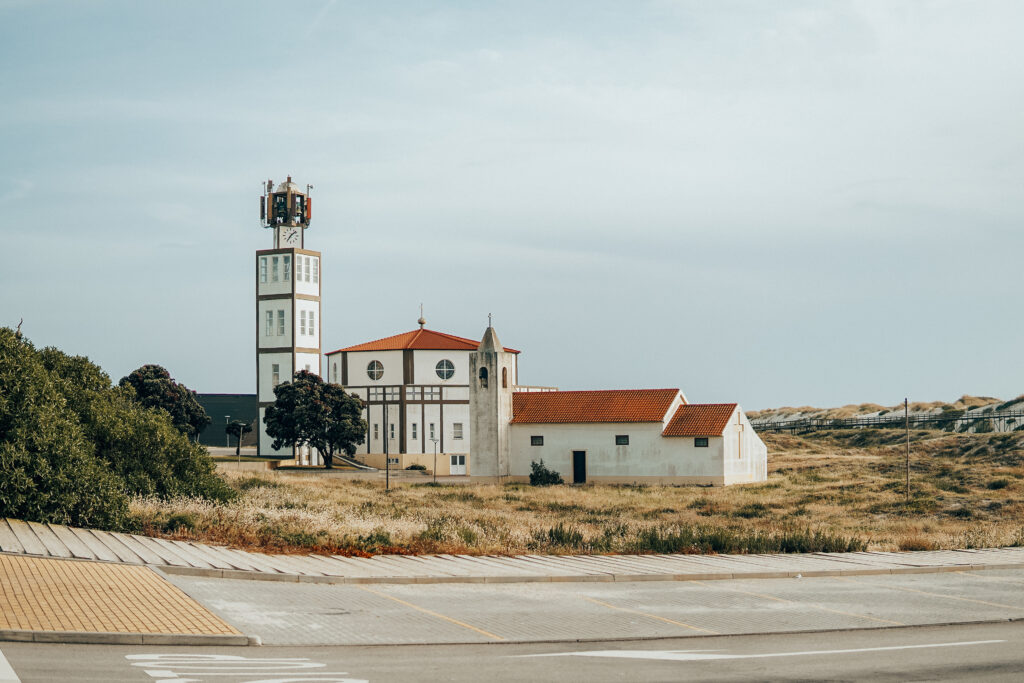 costa nova w Portugalii, costa nova, kolorowe miasteczko w portugalii, miasto w paski w portugalii, co robić w costa nova, costa nova przewodnik, plaża costa nova, gdzie nocować w costa nova