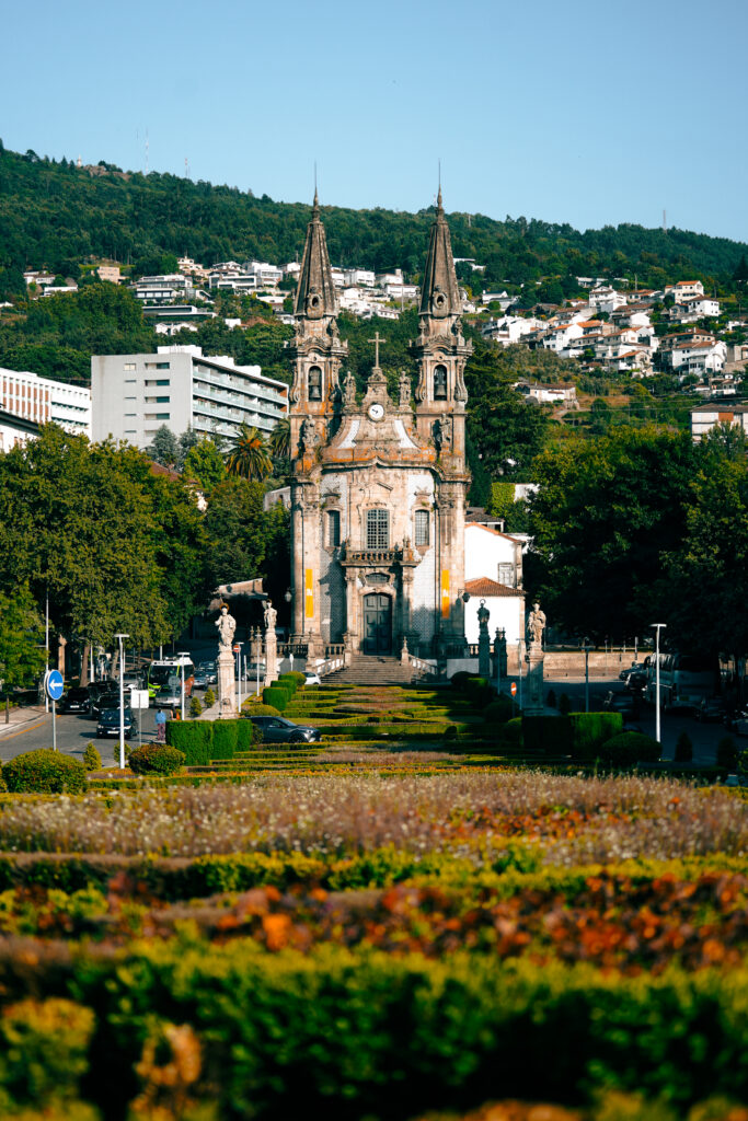 Guimarães, co robić w Guimarães , mury zamku Guimarães , jak dojechać do Guimarães , Portugalia, Północ, Norte