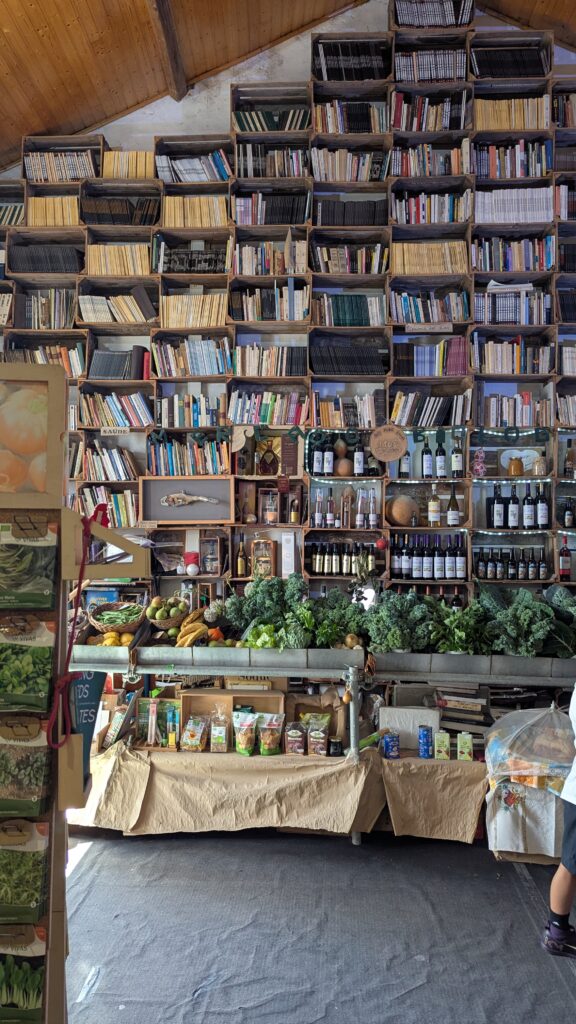 Óbidos, zamek w Óbidos, Portugalia, Ginja, Livraria de Santiago