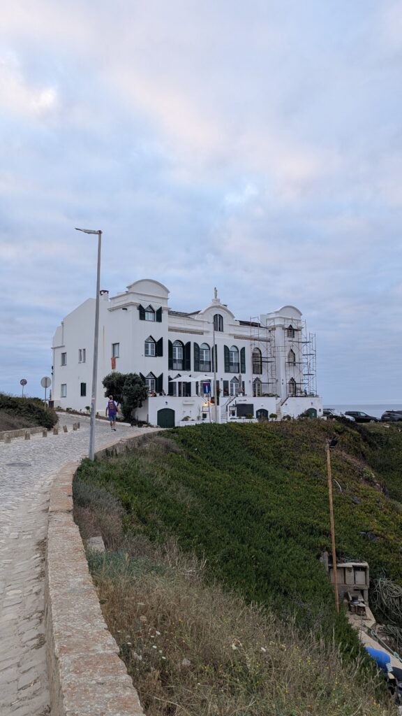 co zobaczyć w peniche, gdzie nocować w peniche, berlengas, portugalia, fortaleza de peniche, surfing, kitesurfing, baleal, laguna, obidos