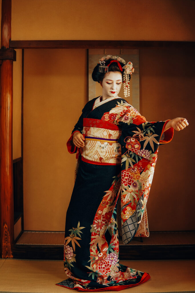 czego nie robić w Japonii, Japonia, nie smarkaj w miejscach publicznych, nie zostawiaj napiwku, ruch lewostronny, nara, jelonki w narze, geisza, maiko