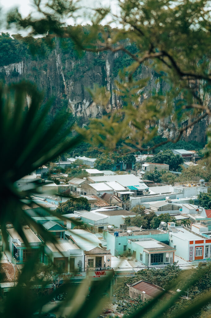 da nang, co warto zobaczyć w da nang, da nang atrakcje, wietnam, azja, golden bridge, dragon bridge, ba na hills, hoi an