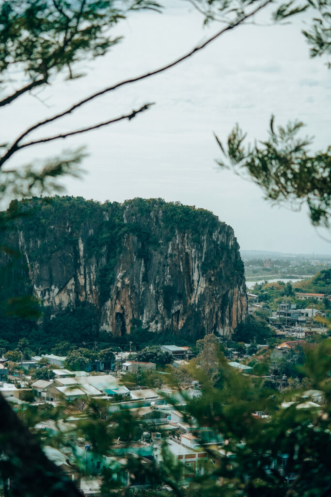 da nang, co warto zobaczyć w da nang, da nang atrakcje, wietnam, azja, golden bridge, dragon bridge, ba na hills, hoi an