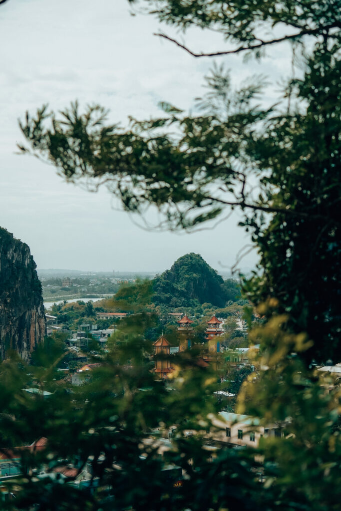 da nang, co warto zobaczyć w da nang, da nang atrakcje, wietnam, azja, golden bridge, dragon bridge, ba na hills, hoi an