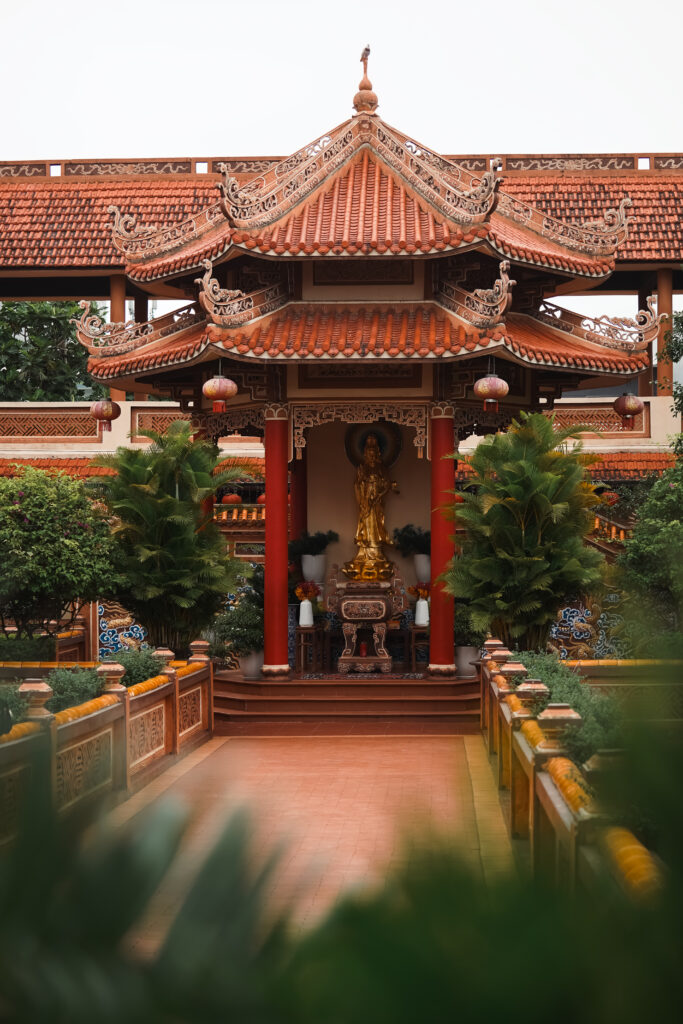 da nang, co warto zobaczyć w da nang, da nang atrakcje, wietnam, azja, golden bridge, dragon bridge, ba na hills, hoi an