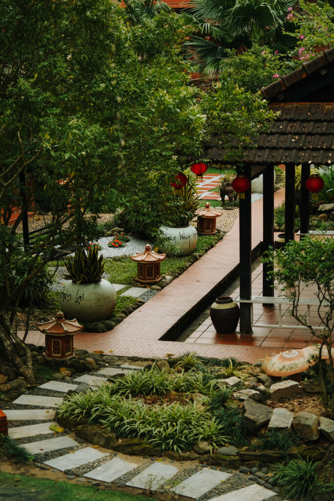 da nang, co warto zobaczyć w da nang, da nang atrakcje, wietnam, azja, golden bridge, dragon bridge, ba na hills, hoi an