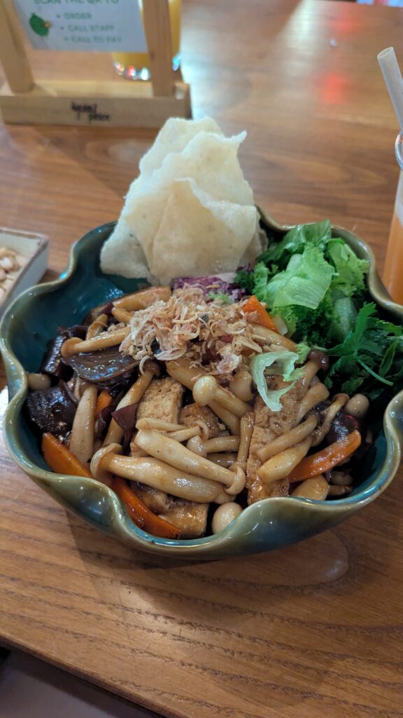 wietnam, pogoda w wietnamie, czy wietnam jest tani, regiony wietnamu, ruch uliczny w wietnamie, streetfood wietnam