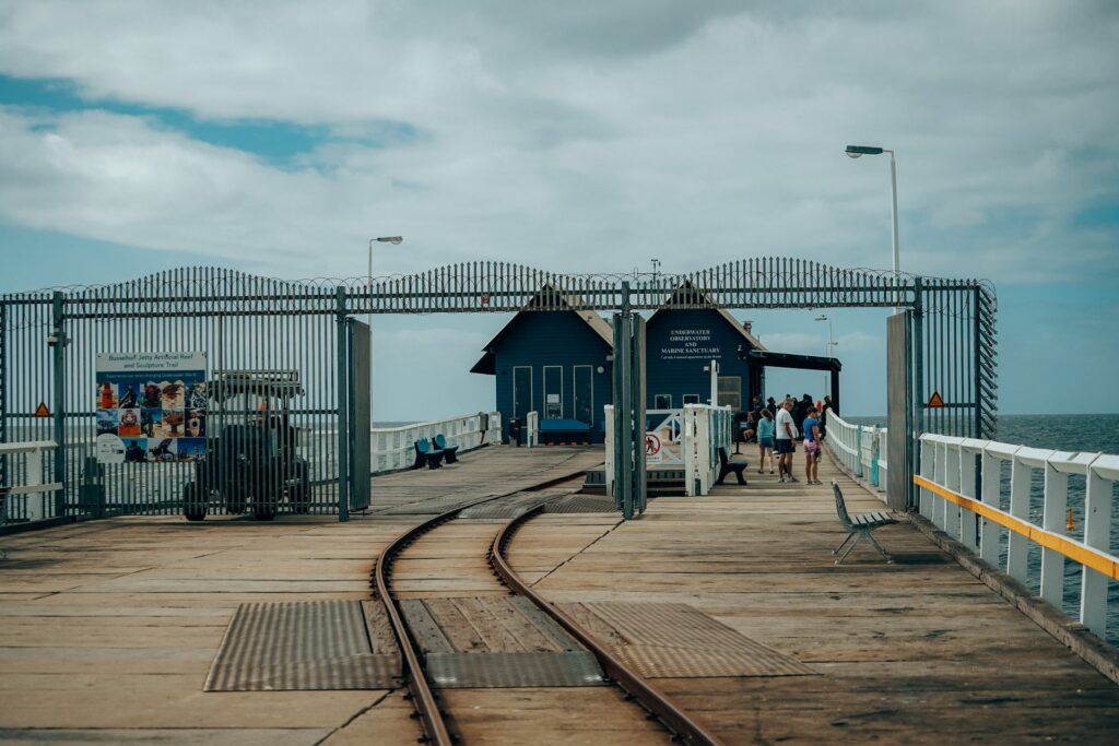 busselton, busselton co zobaczyć, australia, australia zachodnia, busselton jetty, top miejsca, przewodnik po busselton, margaret river, shelter busselton, browar busselton, molo, most