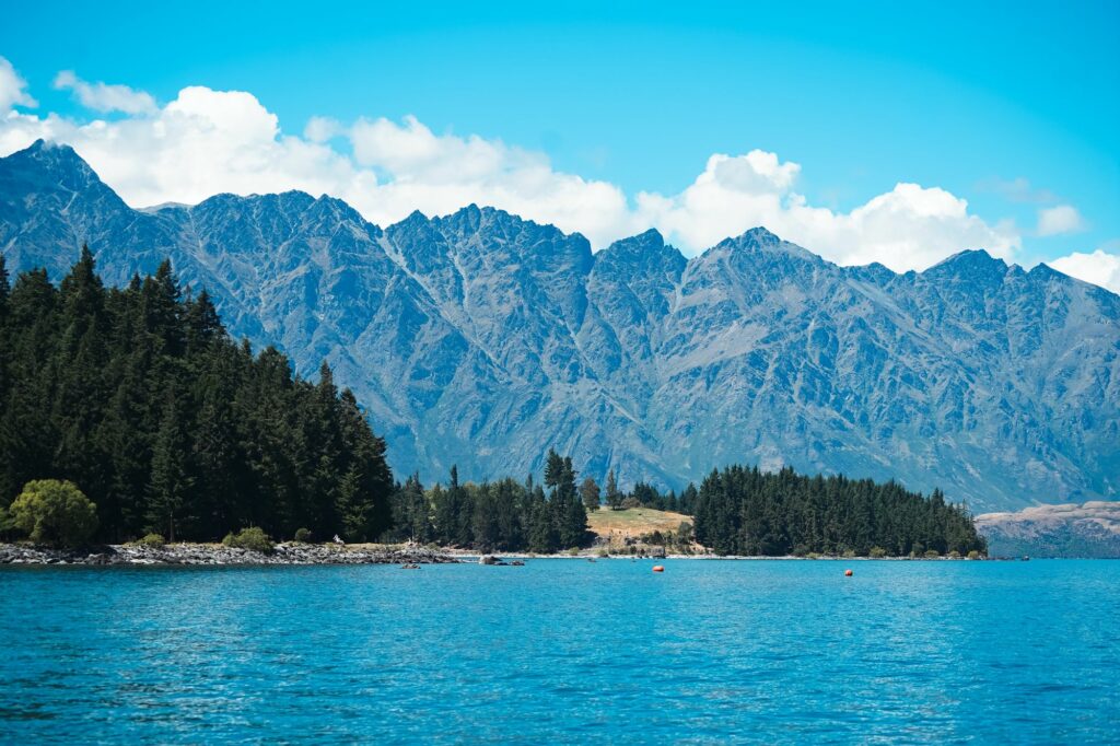 queenstown, nowa zelandia, fergburger, queenstown cruise, 