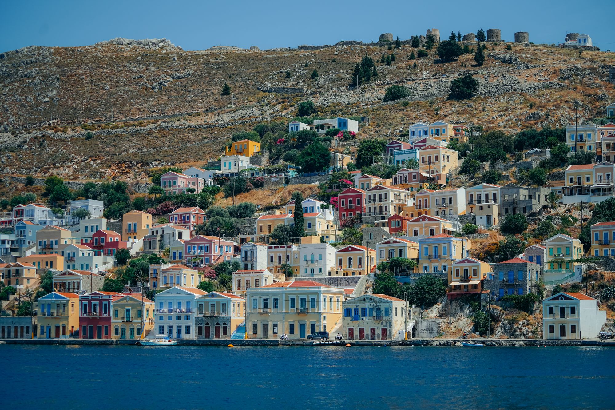 Wyspa Symi (Grecja): Atrakcje i dojazd z Rodos. Przewodnik